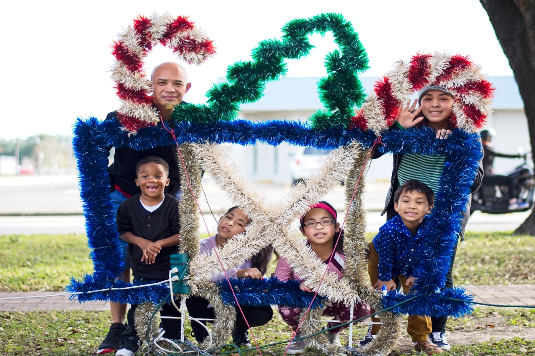 Christmas Family Photos at League City Park