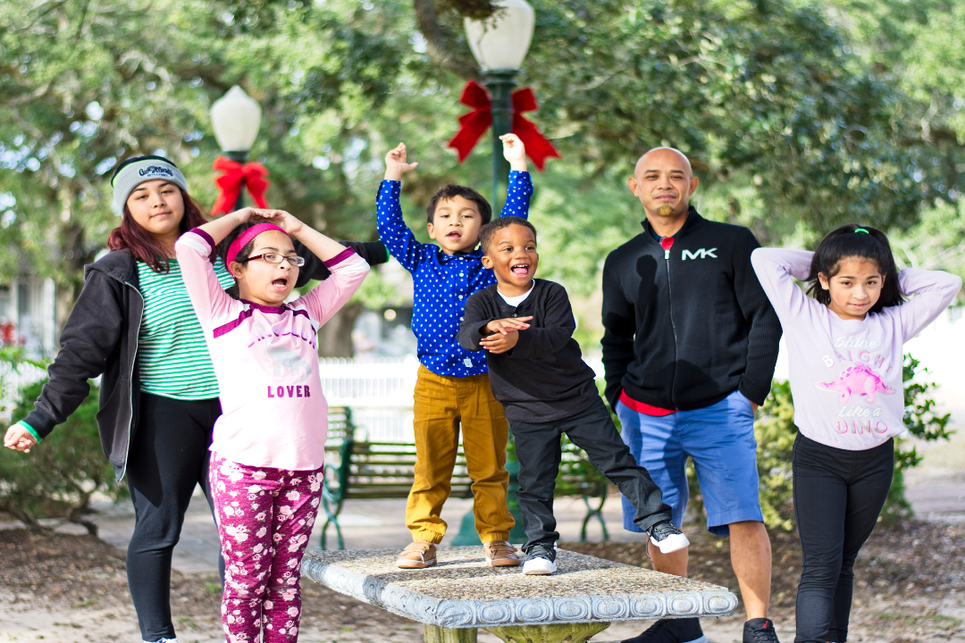 Christmas Family Photos at League City Park