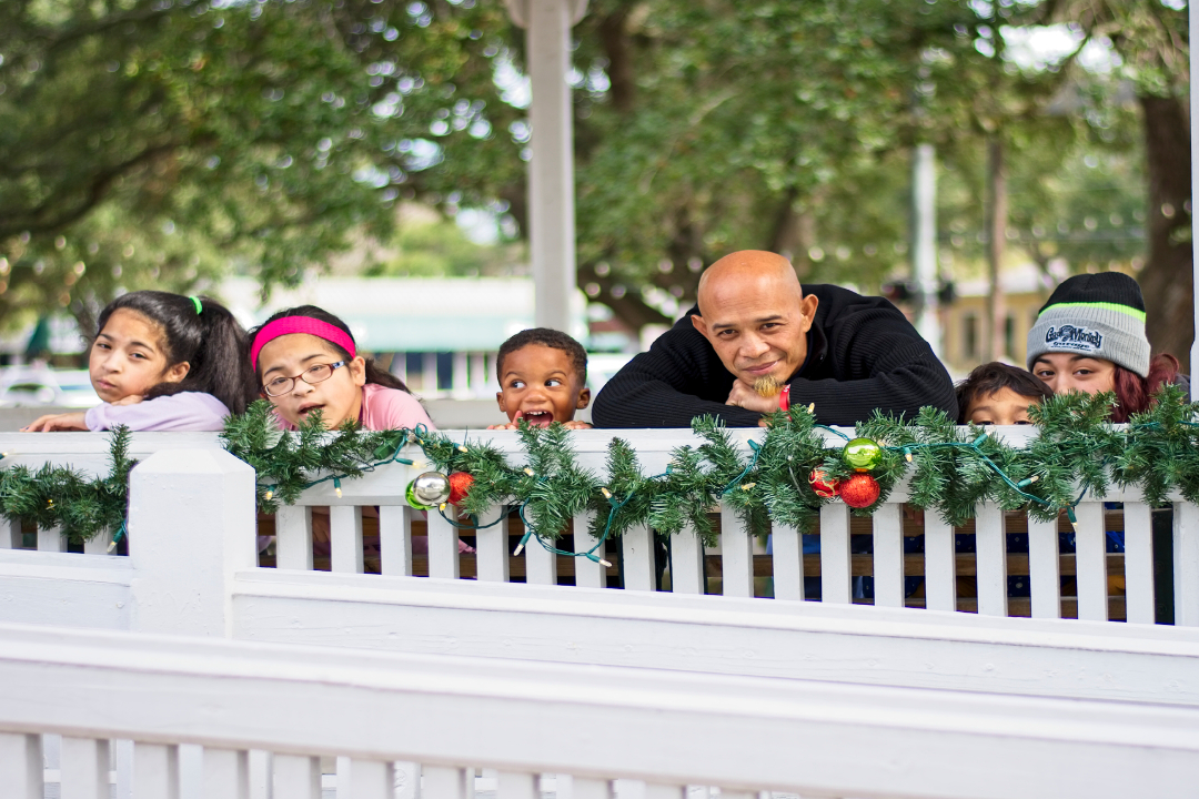 Christmas Family Photos at League City Park
